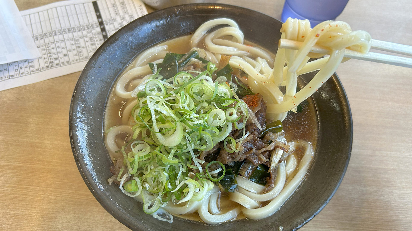 牧のうどん（肉うどん）