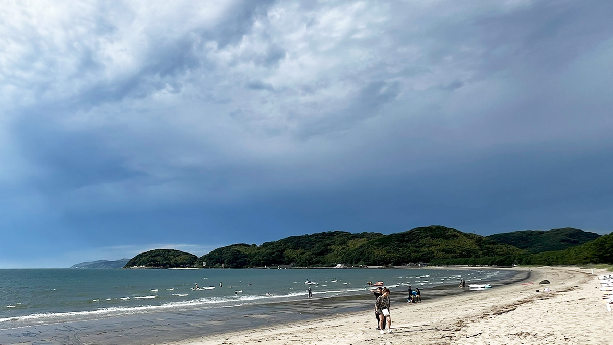 深江海水浴場、夏のワンストーリー！糸島の少年と少女